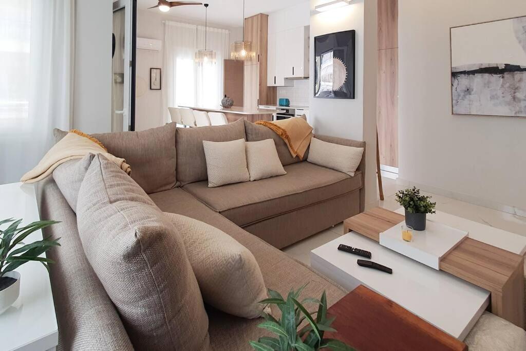 Hidden Gem On The Piraeus Coast Apartment ภายนอก รูปภาพ
